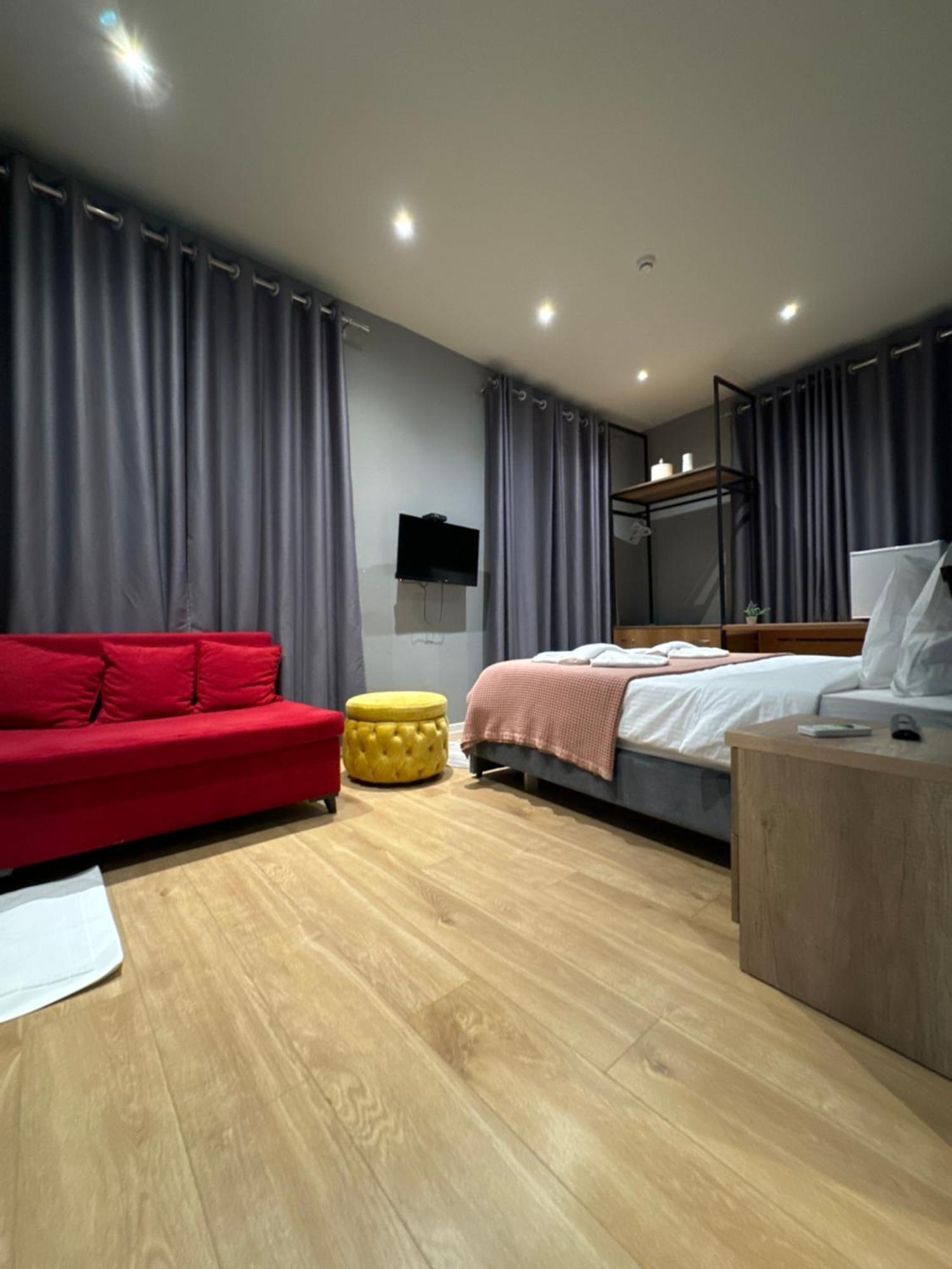 Hotel Tirona Tirana Eksteriør billede