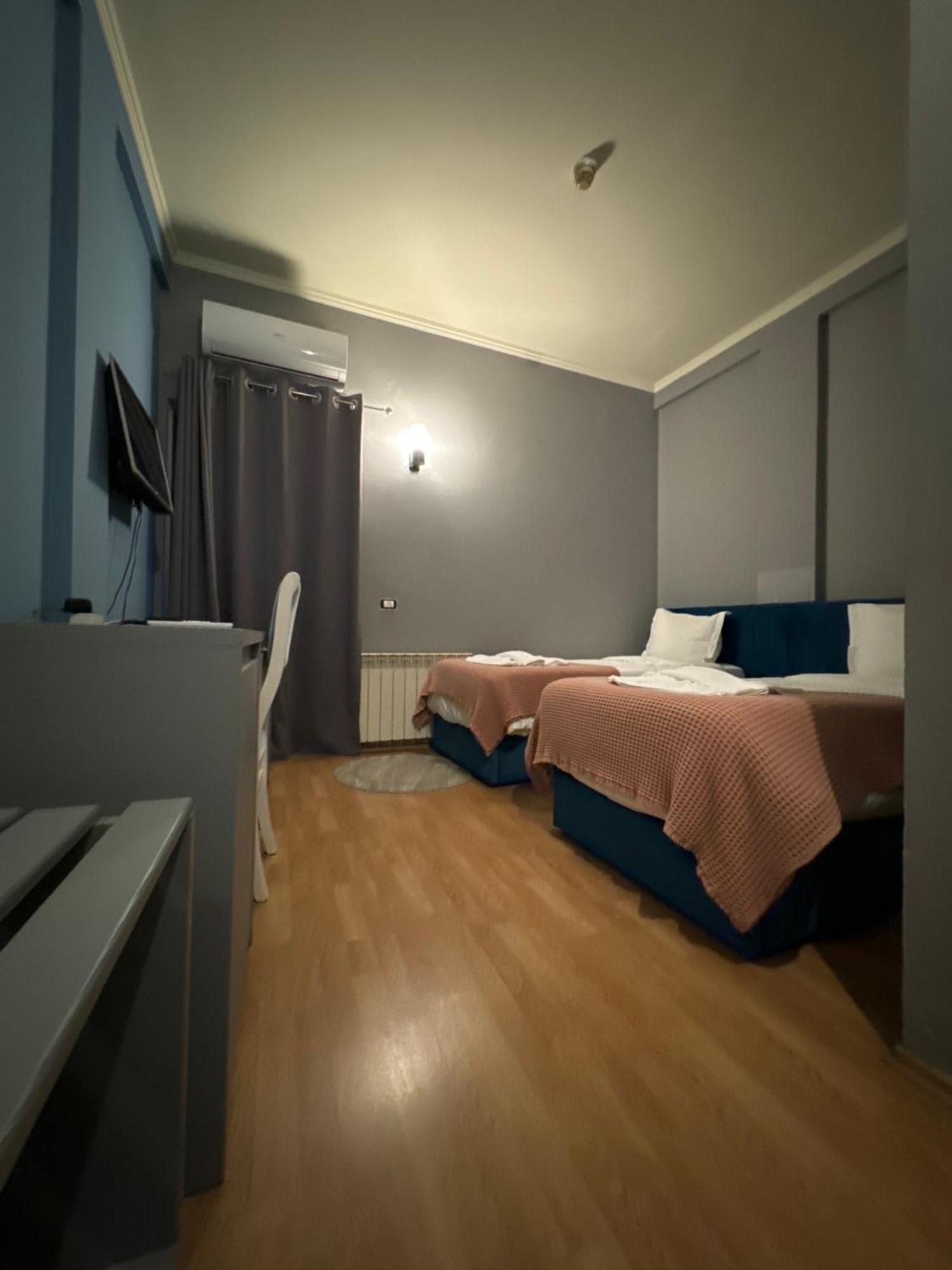 Hotel Tirona Tirana Eksteriør billede