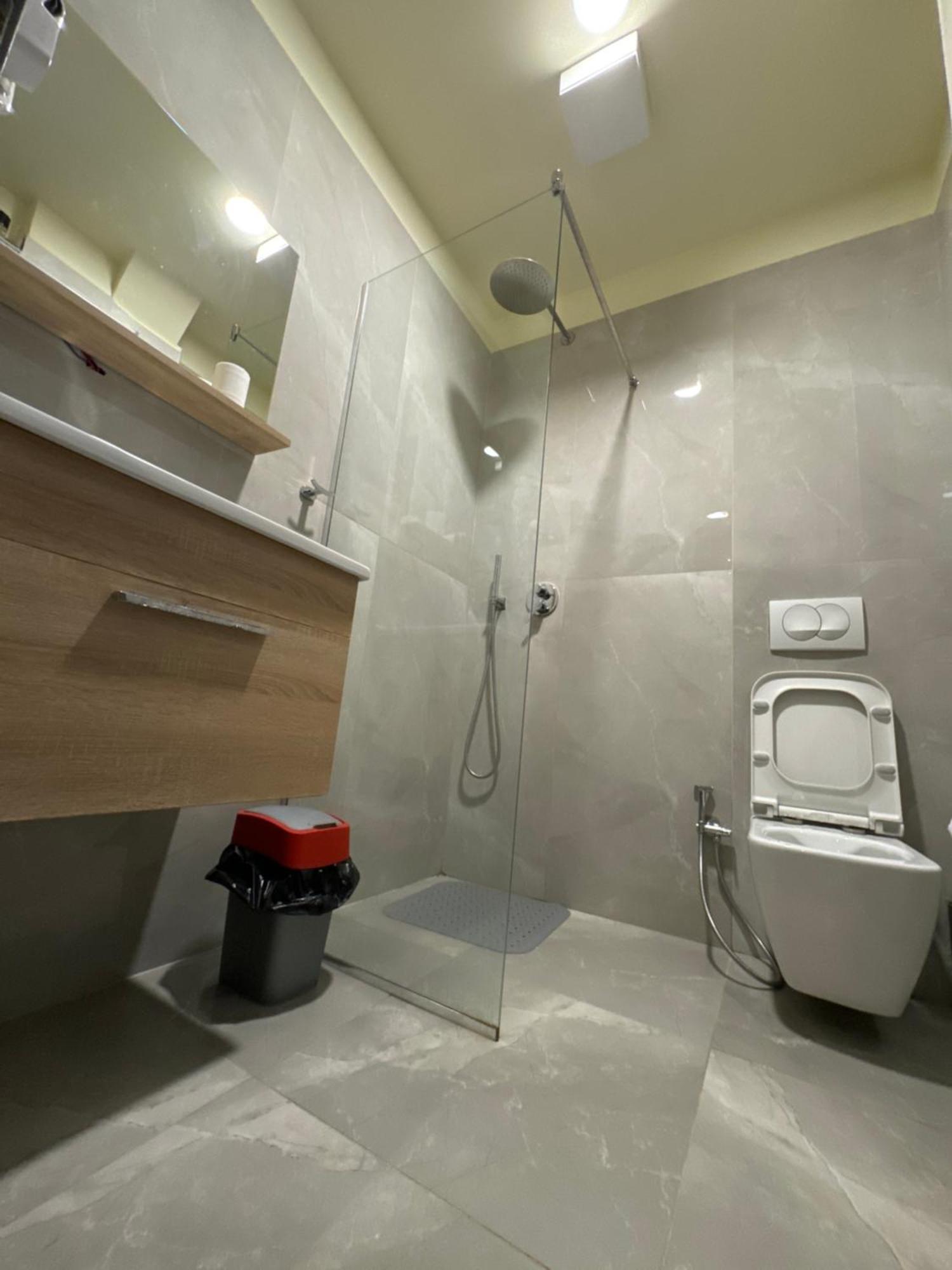 Hotel Tirona Tirana Eksteriør billede